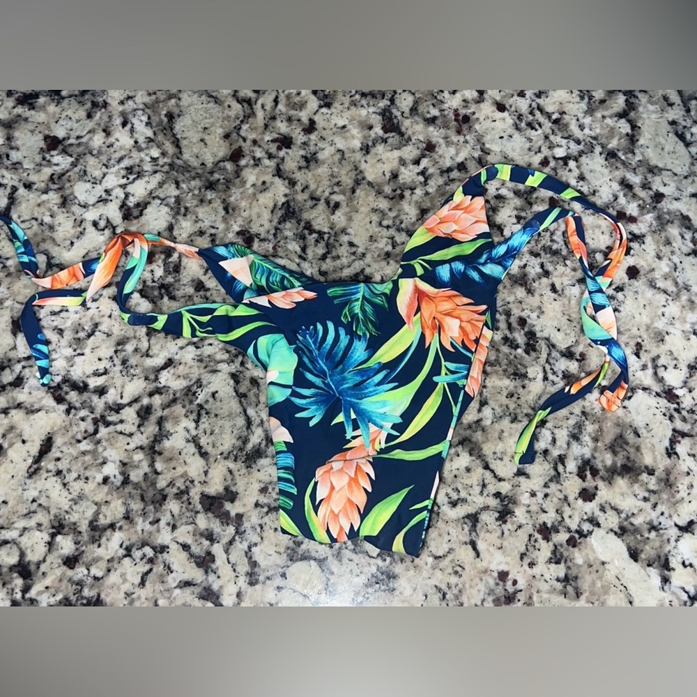 Fused Hawaii (Various Colors/Print)